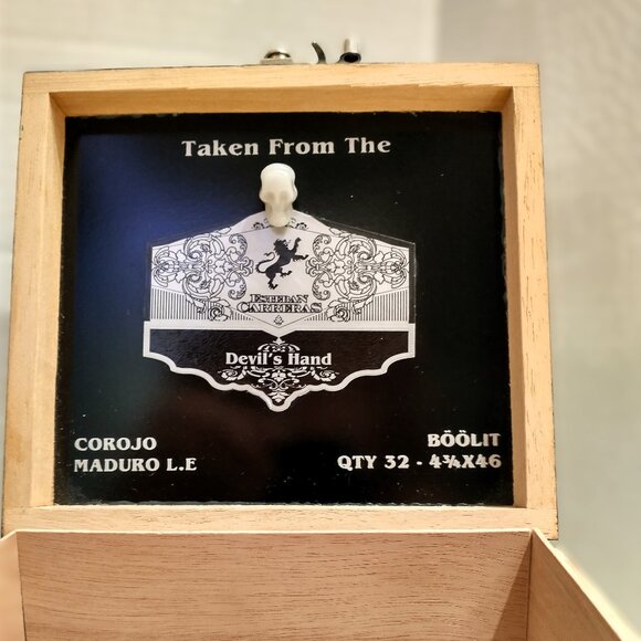 Suenos de Saundra Upcycled EXTREMELY RARE Esteban Cigar Box, Home Accent/Storage - Picture 6 of 12